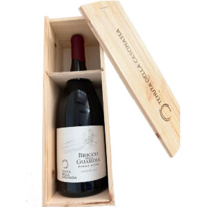 TENUTA DELLA CASCINASSA - BRICCO DELLA GUARDIA PINOT NERO PIEMONTE DOC 2024 MAGNUM IN WOOD BOX